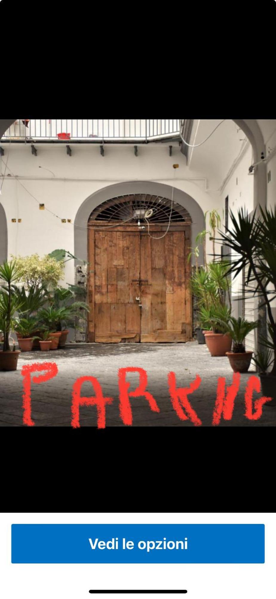 Corno Napoletano Free Parking For Small Cars Only Napoli Eksteriør billede